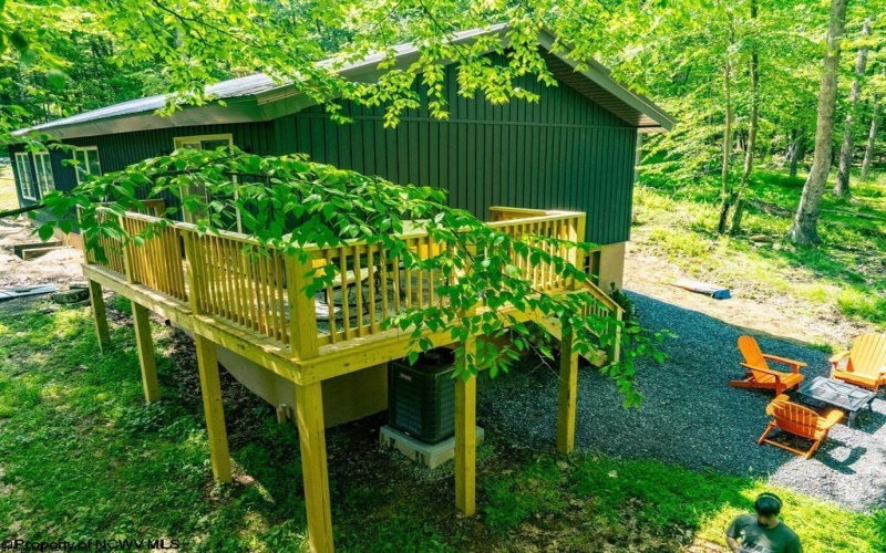 600 Woodbine Drive, Terra Alta, West Virginia 26764, 2 Bedrooms Bedrooms, 5 Rooms Rooms,2 BathroomsBathrooms,Single Family Detached,For Sale,Woodbine,10159155