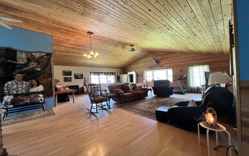 549 Colebank Road, Moatsville, West Virginia 26405, 3 Bedrooms Bedrooms, 7 Rooms Rooms,1 BathroomBathrooms,Single Family Detached,For Sale,Colebank,10159151