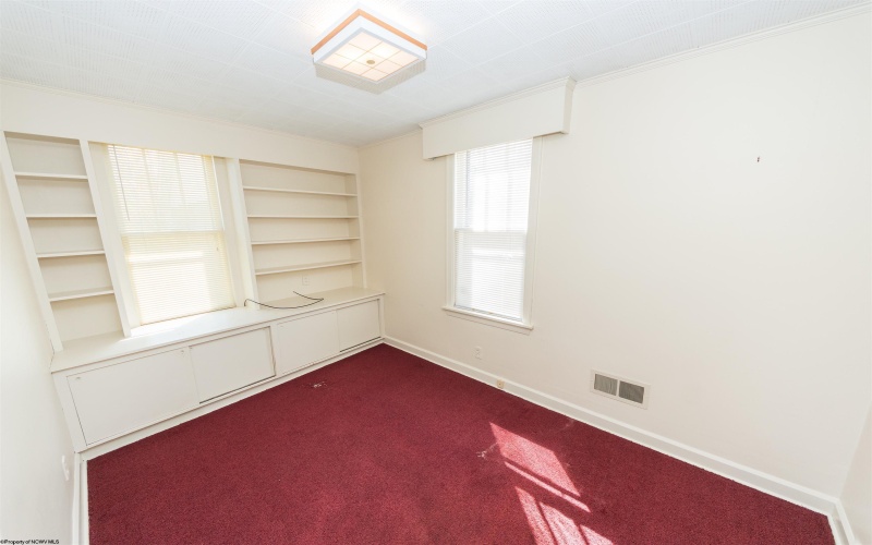 136 Grandview Avenue, Morgantown, West Virginia 26508-6923, 3 Bedrooms Bedrooms, 8 Rooms Rooms,1 BathroomBathrooms,Single Family Detached,For Sale,Grandview,10159164