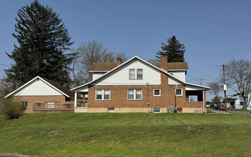 136 Grandview Avenue, Morgantown, West Virginia 26508-6923, 3 Bedrooms Bedrooms, 8 Rooms Rooms,1 BathroomBathrooms,Single Family Detached,For Sale,Grandview,10159164