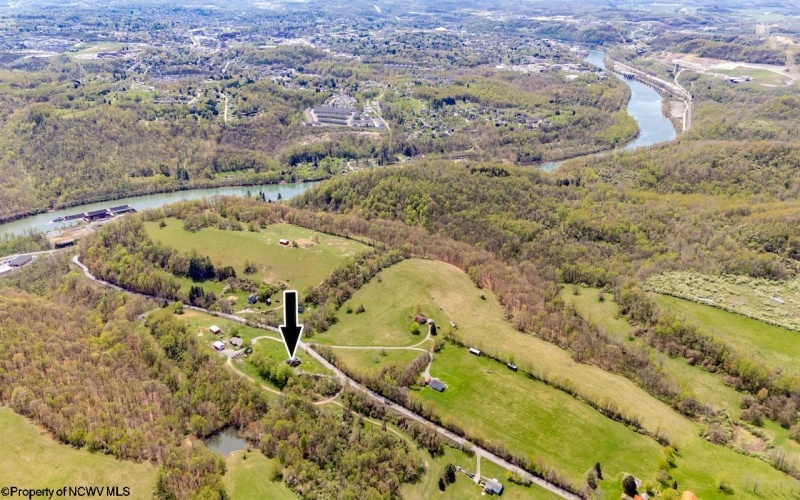 1042 Fort Martin Road, Maidsville, West Virginia 26541, 4 Bedrooms Bedrooms, 7 Rooms Rooms,1 BathroomBathrooms,Single Family Detached,For Sale,Fort Martin,10159152