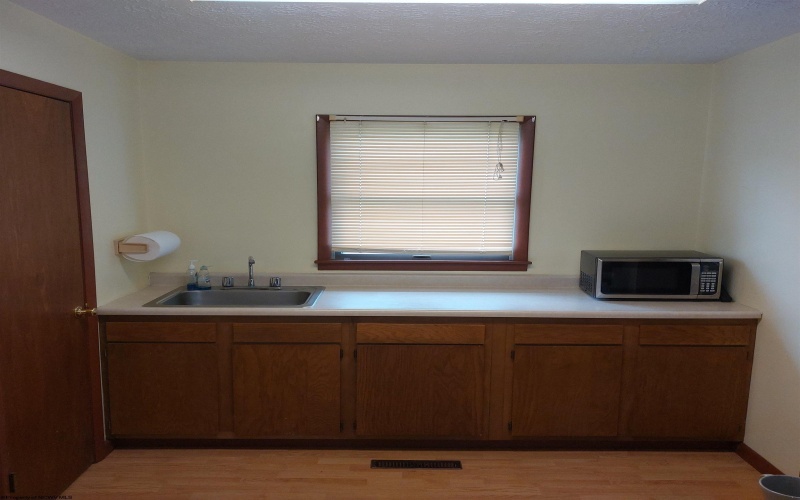 104 Kohler Street, Parsons, West Virginia 26287, ,Commercial/industrial,For Sale,Kohler,10159202