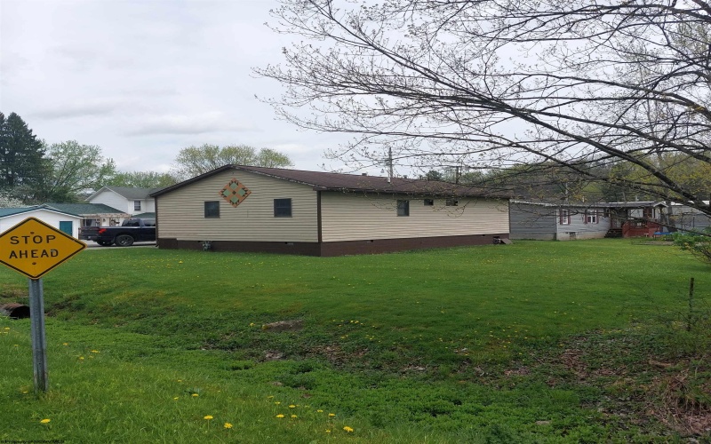 104 Kohler Street, Parsons, West Virginia 26287, ,Commercial/industrial,For Sale,Kohler,10159202
