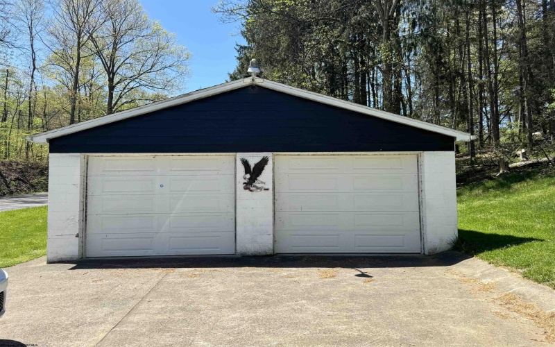 825 Colfax Road, Fairmont, West Virginia 26554, 3 Bedrooms Bedrooms, 6 Rooms Rooms,2 BathroomsBathrooms,Single Family Detached,For Sale,Colfax,10158350
