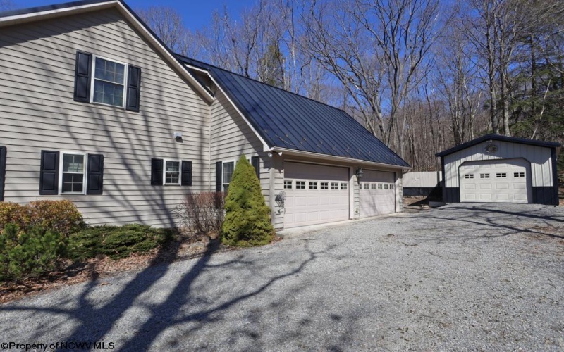 100 Wood Lily Court, Terra Alta, West Virginia 26764, 4 Bedrooms Bedrooms, 11 Rooms Rooms,2 BathroomsBathrooms,Single Family Detached,For Sale,Wood Lily,10158773