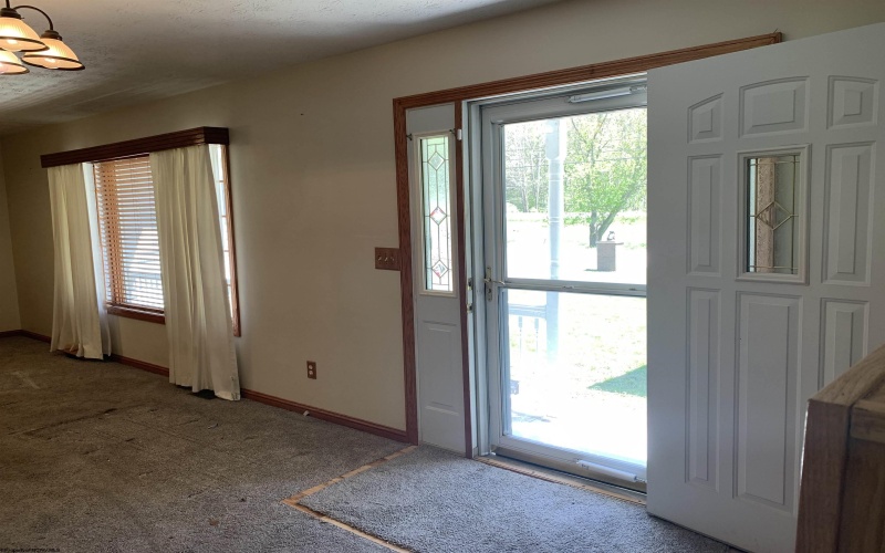 649 Buckeye Lane, Salem, West Virginia 26426, 3 Bedrooms Bedrooms, 7 Rooms Rooms,2 BathroomsBathrooms,Single Family Detached,For Sale,Buckeye,10159193
