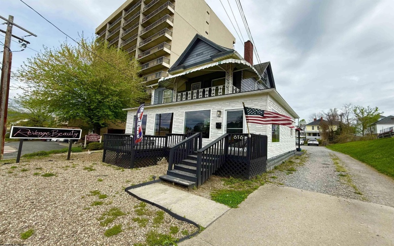 616 Pike Street, Clarksburg, West Virginia 26301, ,Commercial/industrial,For Sale,Pike,10159205