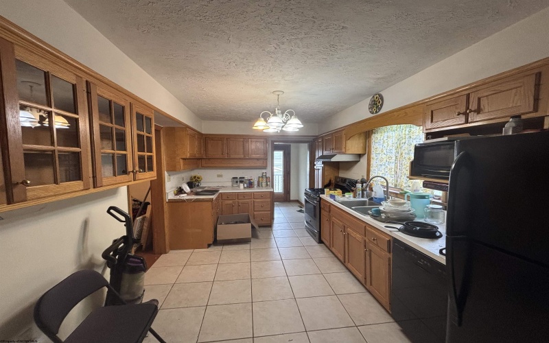 108 Woodland Avenue, Clarksburg, West Virginia 26301-4038, 3 Bedrooms Bedrooms, 6 Rooms Rooms,2 BathroomsBathrooms,Single Family Detached,For Sale,Woodland,10159218