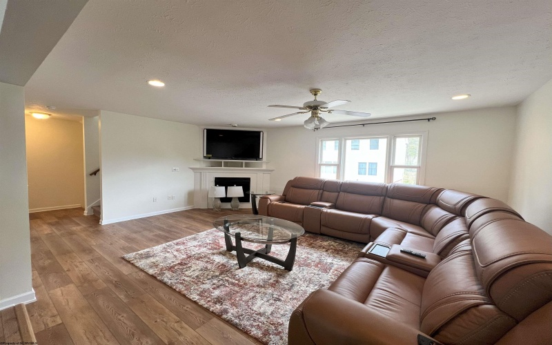 106 Cadet Court, Morgantown, West Virginia 26508, 3 Bedrooms Bedrooms, 7 Rooms Rooms,3 BathroomsBathrooms,Residential Rentals,For Rent,Cadet,10159206