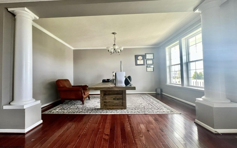 607 Hayfield Street, Morgantown, West Virginia 26508, 4 Bedrooms Bedrooms, 9 Rooms Rooms,3 BathroomsBathrooms,Single Family Detached,For Sale,Hayfield,10159217
