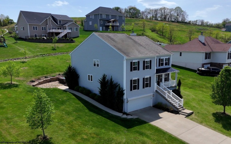 607 Hayfield Street, Morgantown, West Virginia 26508, 4 Bedrooms Bedrooms, 9 Rooms Rooms,3 BathroomsBathrooms,Single Family Detached,For Sale,Hayfield,10159217