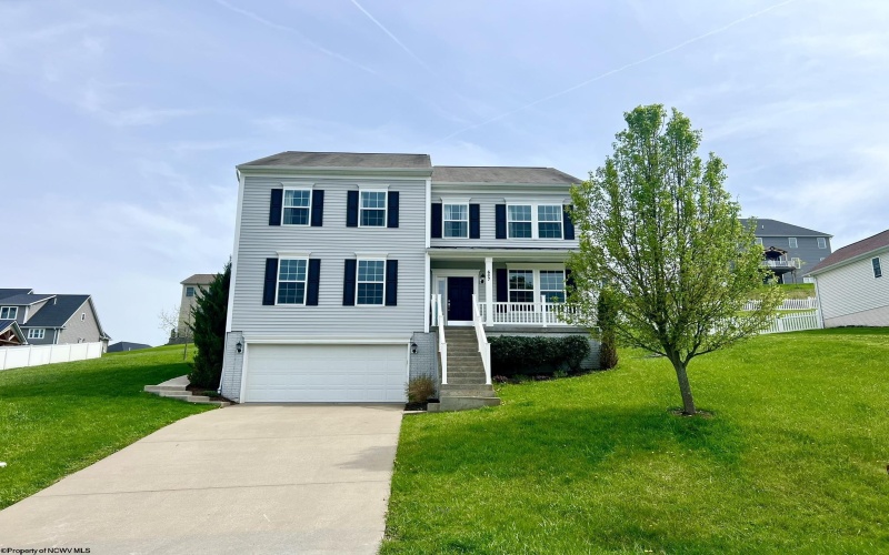 607 Hayfield Street, Morgantown, West Virginia 26508, 4 Bedrooms Bedrooms, 9 Rooms Rooms,3 BathroomsBathrooms,Single Family Detached,For Sale,Hayfield,10159217