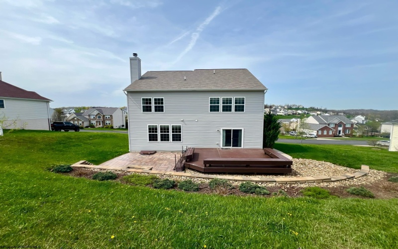 607 Hayfield Street, Morgantown, West Virginia 26508, 4 Bedrooms Bedrooms, 9 Rooms Rooms,3 BathroomsBathrooms,Single Family Detached,For Sale,Hayfield,10159217