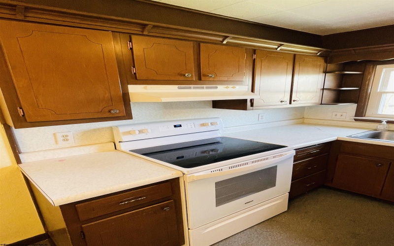 520 Mount Vernon Avenue, Fairmont, West Virginia 26554-5555, 3 Bedrooms Bedrooms, 9 Rooms Rooms,1 BathroomBathrooms,Single Family Detached,For Sale,Mount Vernon,10159223