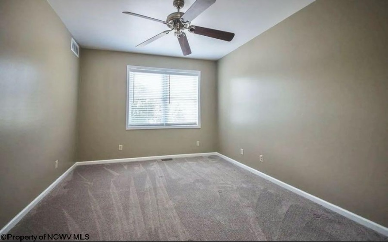 115 Fountain View Drive, Morgantown, West Virginia 26505, 2 Bedrooms Bedrooms, 5 Rooms Rooms,2 BathroomsBathrooms,Single Family Attached,For Sale,Fountain View,10159222