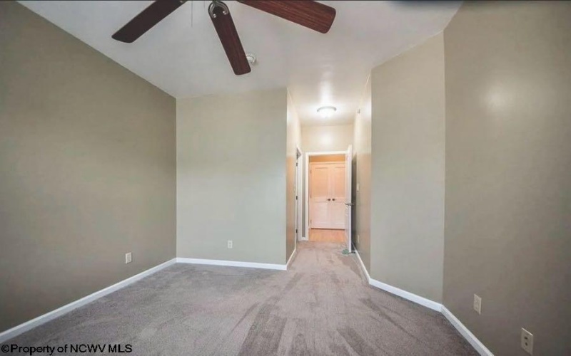 115 Fountain View Drive, Morgantown, West Virginia 26505, 2 Bedrooms Bedrooms, 5 Rooms Rooms,2 BathroomsBathrooms,Single Family Attached,For Sale,Fountain View,10159222