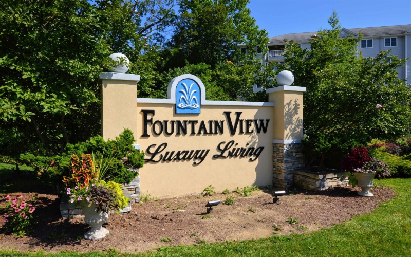115 Fountain View Drive, Morgantown, West Virginia 26505, 2 Bedrooms Bedrooms, 5 Rooms Rooms,2 BathroomsBathrooms,Single Family Attached,For Sale,Fountain View,10159222