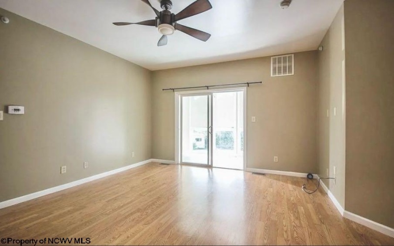 115 Fountain View Drive, Morgantown, West Virginia 26505, 2 Bedrooms Bedrooms, 5 Rooms Rooms,2 BathroomsBathrooms,Single Family Attached,For Sale,Fountain View,10159222