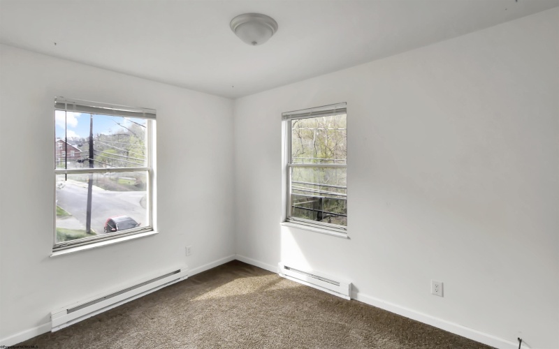 629 Brockway Avenue, Morgantown, West Virginia 26501, ,Multi-unit/income,For Sale,Brockway,10159224