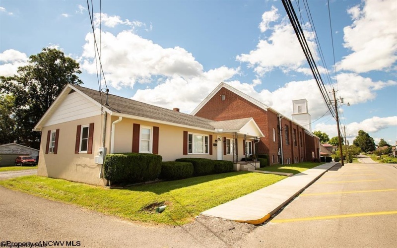 524 Main Street, Elkins, West Virginia 26241, ,Commercial/industrial,For Sale,Main,10159225
