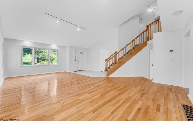 14 Chasewood Lane, Morgantown, West Virginia 26508, 4 Bedrooms Bedrooms, 9 Rooms Rooms,2 BathroomsBathrooms,Single Family Detached,For Sale,Chasewood,10159238