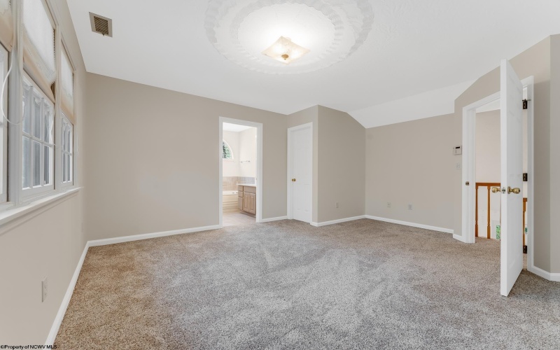 14 Chasewood Lane, Morgantown, West Virginia 26508, 4 Bedrooms Bedrooms, 9 Rooms Rooms,2 BathroomsBathrooms,Single Family Detached,For Sale,Chasewood,10159238