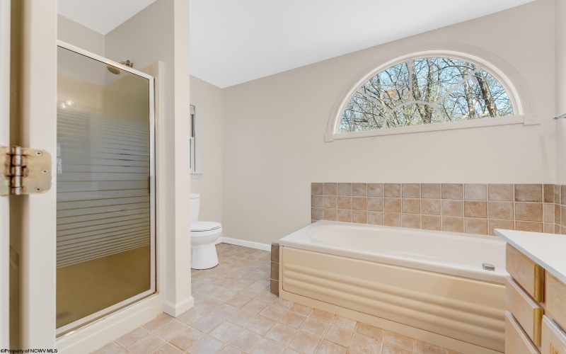 14 Chasewood Lane, Morgantown, West Virginia 26508, 4 Bedrooms Bedrooms, 9 Rooms Rooms,2 BathroomsBathrooms,Single Family Detached,For Sale,Chasewood,10159238