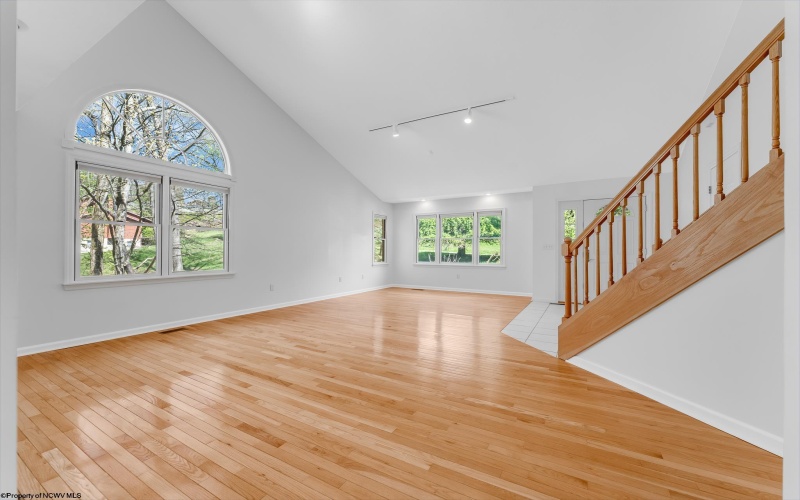 14 Chasewood Lane, Morgantown, West Virginia 26508, 4 Bedrooms Bedrooms, 9 Rooms Rooms,2 BathroomsBathrooms,Single Family Detached,For Sale,Chasewood,10159238