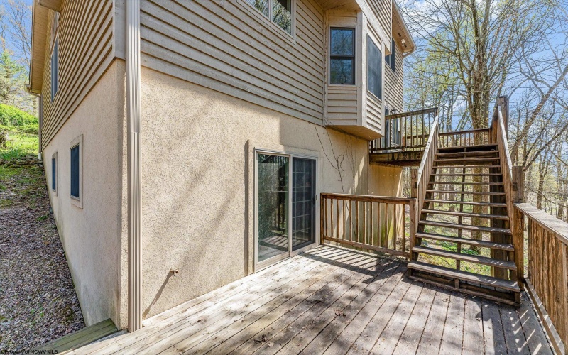 14 Chasewood Lane, Morgantown, West Virginia 26508, 4 Bedrooms Bedrooms, 9 Rooms Rooms,2 BathroomsBathrooms,Single Family Detached,For Sale,Chasewood,10159238