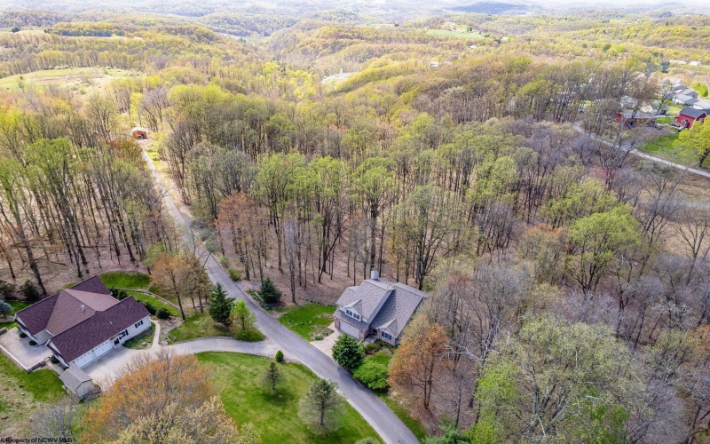 14 Chasewood Lane, Morgantown, West Virginia 26508, 4 Bedrooms Bedrooms, 9 Rooms Rooms,2 BathroomsBathrooms,Single Family Detached,For Sale,Chasewood,10159238