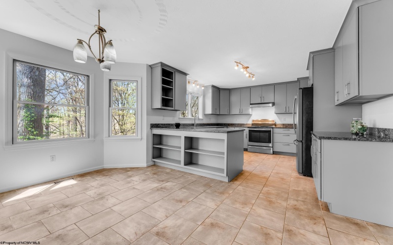 14 Chasewood Lane, Morgantown, West Virginia 26508, 4 Bedrooms Bedrooms, 9 Rooms Rooms,2 BathroomsBathrooms,Single Family Detached,For Sale,Chasewood,10159238