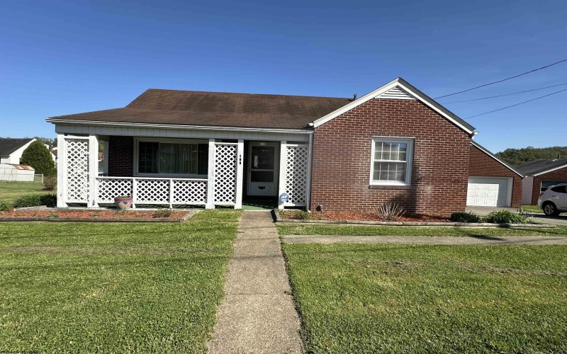 172 Seneca Drive, Clarksburg, West Virginia 26301, 3 Bedrooms Bedrooms, 6 Rooms Rooms,2 BathroomsBathrooms,Single Family Detached,For Sale,Seneca,10159231
