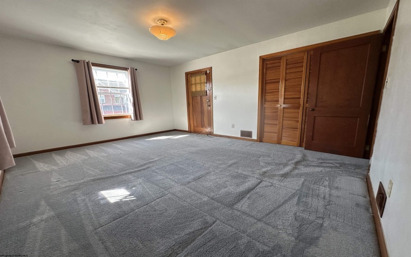 172 Seneca Drive, Clarksburg, West Virginia 26301, 3 Bedrooms Bedrooms, 6 Rooms Rooms,2 BathroomsBathrooms,Single Family Detached,For Sale,Seneca,10159231