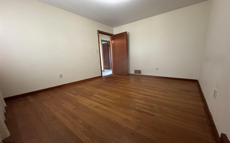 172 Seneca Drive, Clarksburg, West Virginia 26301, 3 Bedrooms Bedrooms, 6 Rooms Rooms,2 BathroomsBathrooms,Single Family Detached,For Sale,Seneca,10159231