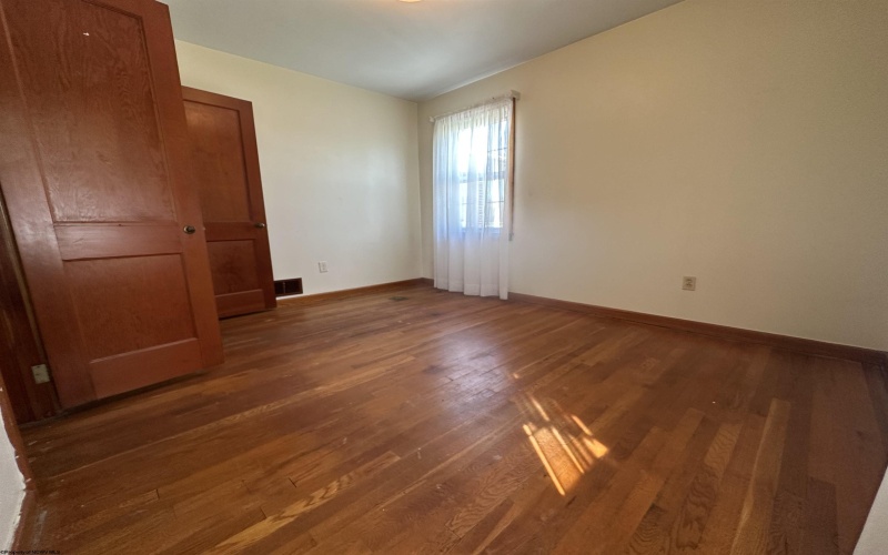 172 Seneca Drive, Clarksburg, West Virginia 26301, 3 Bedrooms Bedrooms, 6 Rooms Rooms,2 BathroomsBathrooms,Single Family Detached,For Sale,Seneca,10159231