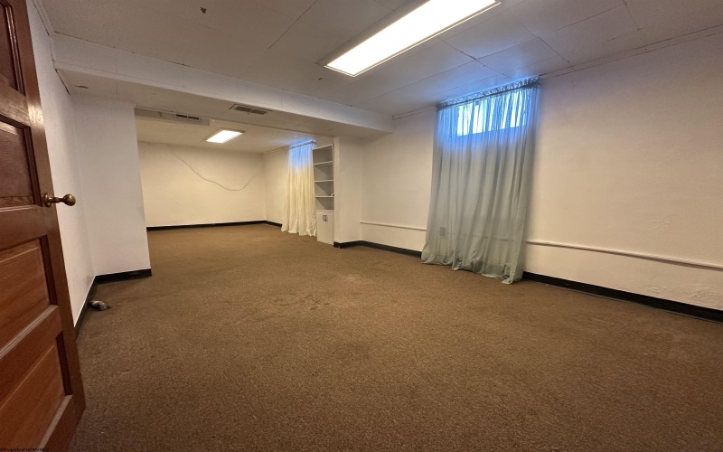 172 Seneca Drive, Clarksburg, West Virginia 26301, 3 Bedrooms Bedrooms, 6 Rooms Rooms,2 BathroomsBathrooms,Single Family Detached,For Sale,Seneca,10159231