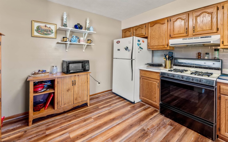 1418 Brockton Drive, Morgantown, West Virginia 26508, 3 Bedrooms Bedrooms, 8 Rooms Rooms,2 BathroomsBathrooms,Single Family Detached,For Sale,Brockton,10159228