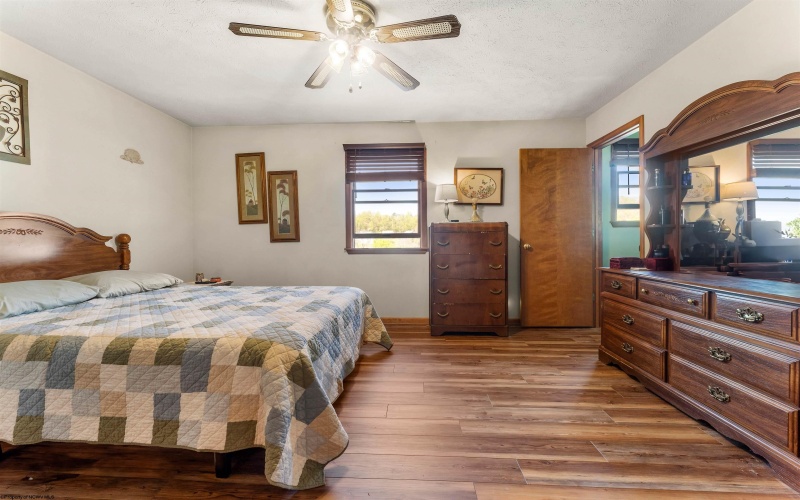 1418 Brockton Drive, Morgantown, West Virginia 26508, 3 Bedrooms Bedrooms, 8 Rooms Rooms,2 BathroomsBathrooms,Single Family Detached,For Sale,Brockton,10159228