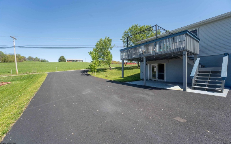 1418 Brockton Drive, Morgantown, West Virginia 26508, 3 Bedrooms Bedrooms, 8 Rooms Rooms,2 BathroomsBathrooms,Single Family Detached,For Sale,Brockton,10159228