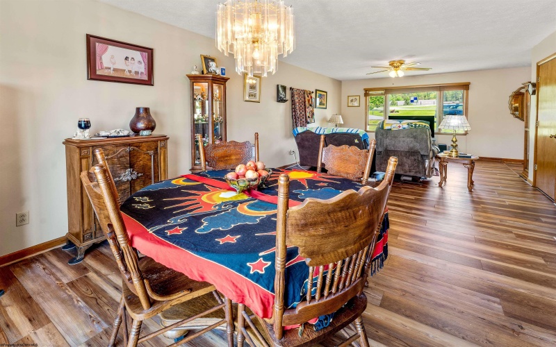 1418 Brockton Drive, Morgantown, West Virginia 26508, 3 Bedrooms Bedrooms, 8 Rooms Rooms,2 BathroomsBathrooms,Single Family Detached,For Sale,Brockton,10159228