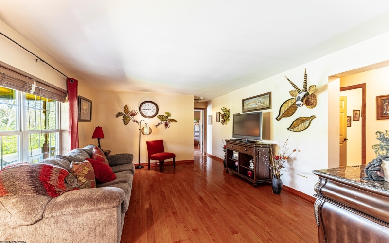 1252 Monumental Road, Fairmont, West Virginia 26554, 3 Bedrooms Bedrooms, 7 Rooms Rooms,2 BathroomsBathrooms,Single Family Detached,For Sale,Monumental,10159226