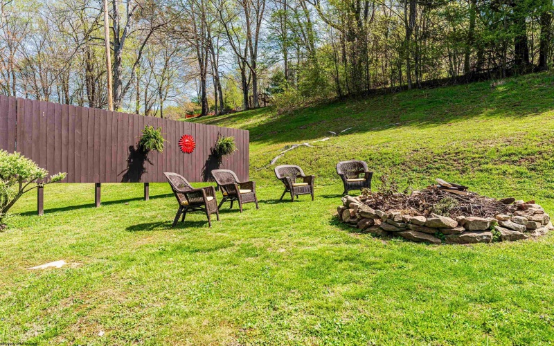 1252 Monumental Road, Fairmont, West Virginia 26554, 3 Bedrooms Bedrooms, 7 Rooms Rooms,2 BathroomsBathrooms,Single Family Detached,For Sale,Monumental,10159226