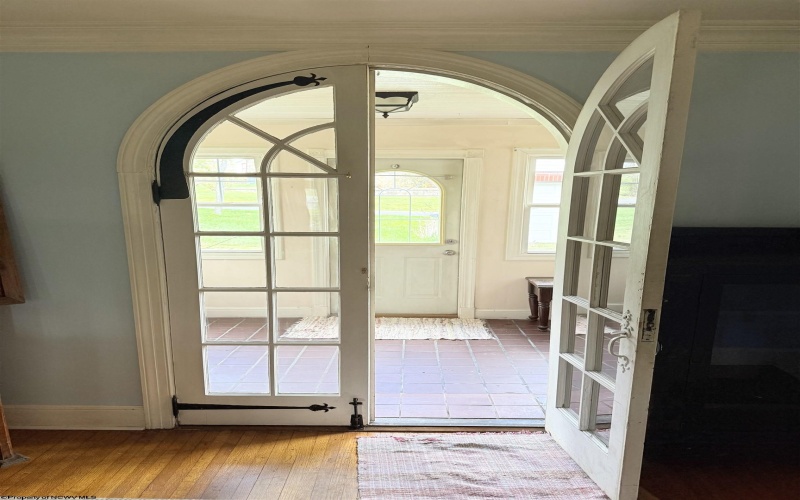 114 Pike Street, Grafton, West Virginia 26354, 2 Bedrooms Bedrooms, 5 Rooms Rooms,1 BathroomBathrooms,Single Family Detached,For Sale,Pike,10159229