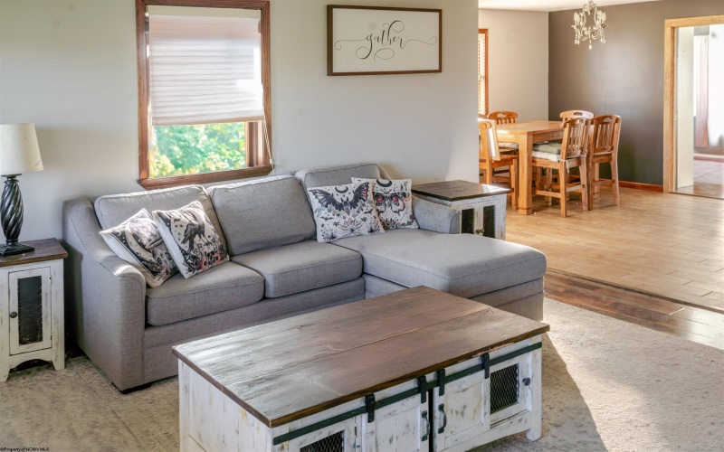 1075 cuzzart mountain dale Road, Bruceton Mills, West Virginia 26525-9792, 4 Bedrooms Bedrooms, 11 Rooms Rooms,3 BathroomsBathrooms,Single Family Detached,For Sale,cuzzart mountain dale,10159227