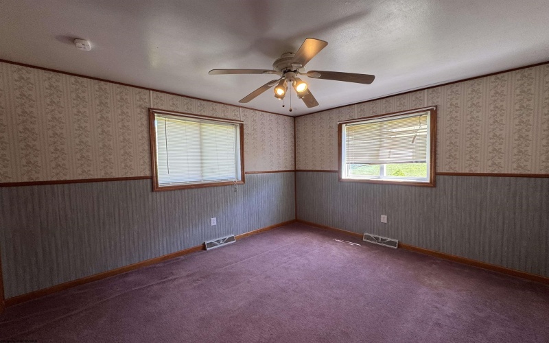 143 Sunday Drive, Fairmont, West Virginia 26554, 4 Bedrooms Bedrooms, 6 Rooms Rooms,2 BathroomsBathrooms,Single Family Detached,For Sale,Sunday,10159235