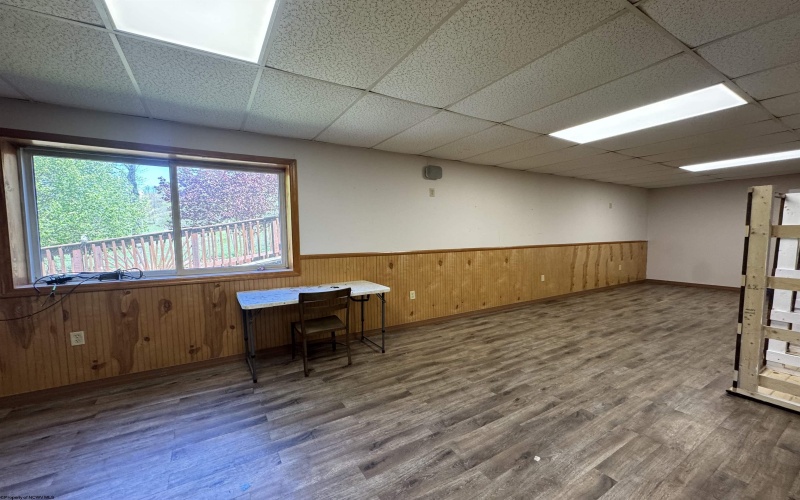 143 Sunday Drive, Fairmont, West Virginia 26554, 4 Bedrooms Bedrooms, 6 Rooms Rooms,2 BathroomsBathrooms,Single Family Detached,For Sale,Sunday,10159235