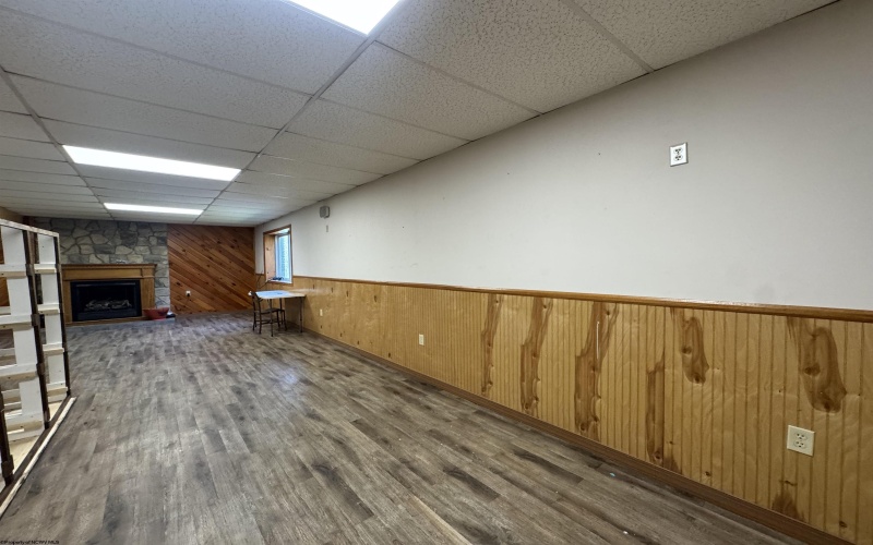 143 Sunday Drive, Fairmont, West Virginia 26554, 4 Bedrooms Bedrooms, 6 Rooms Rooms,2 BathroomsBathrooms,Single Family Detached,For Sale,Sunday,10159235