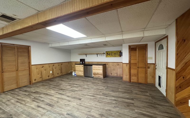 143 Sunday Drive, Fairmont, West Virginia 26554, 4 Bedrooms Bedrooms, 6 Rooms Rooms,2 BathroomsBathrooms,Single Family Detached,For Sale,Sunday,10159235