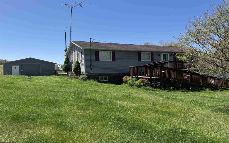 143 Sunday Drive, Fairmont, West Virginia 26554, 4 Bedrooms Bedrooms, 6 Rooms Rooms,2 BathroomsBathrooms,Single Family Detached,For Sale,Sunday,10159235