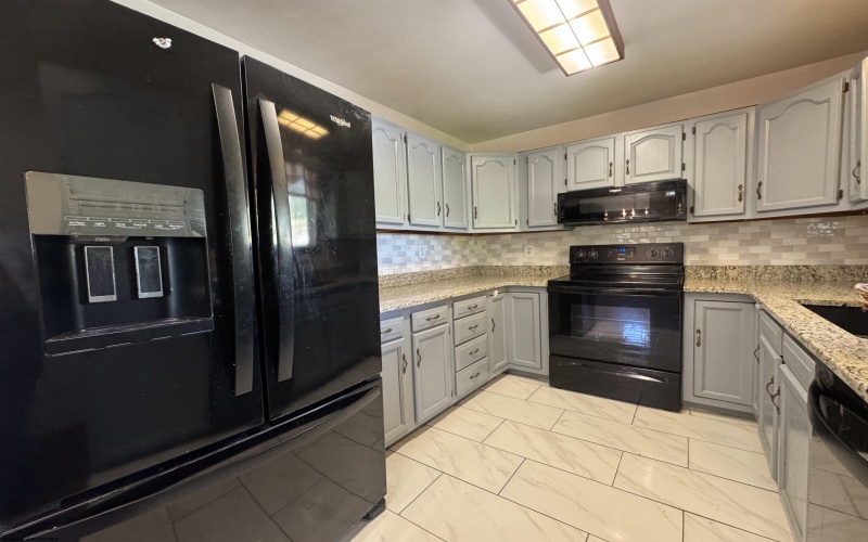 143 Sunday Drive, Fairmont, West Virginia 26554, 4 Bedrooms Bedrooms, 6 Rooms Rooms,2 BathroomsBathrooms,Single Family Detached,For Sale,Sunday,10159235